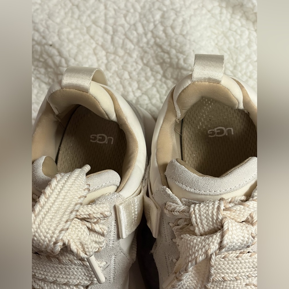 NWOT Ugg Astromel in Jasmine Size 7 - Picture 11 of 11